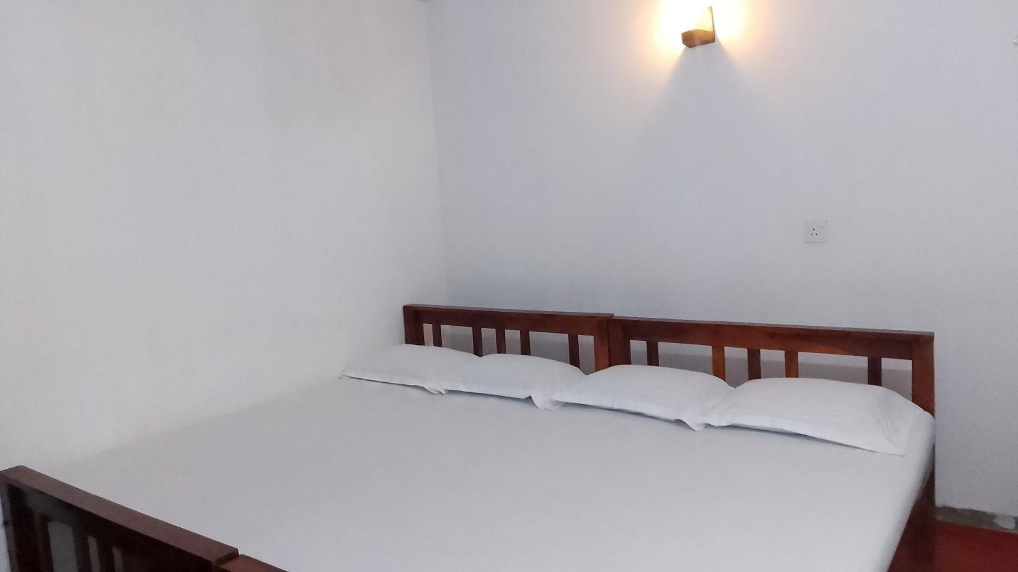 Anuhas Family Resort & Water House Anuradhapura Exterior photo